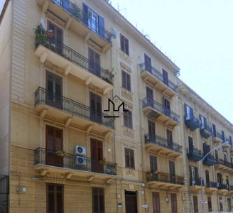 Appartamento in Affitto ad Palermo - 700 Euro