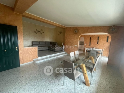 Appartamento in Affitto in Contrada Saracinello a Reggio Calabria
