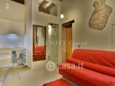 Appartamento in Affitto in San Grisostomo a Venezia