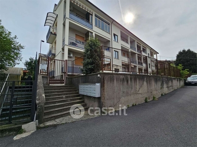 Appartamento in Affitto in Via Aspromonte a Cantù