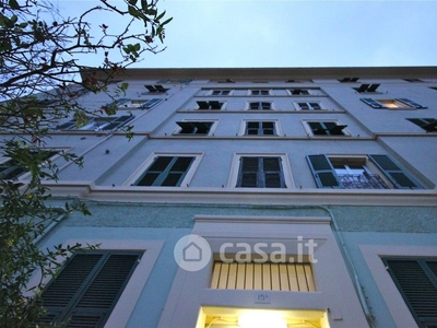 Appartamento in Affitto in Via dei Cinque Santi a Genova