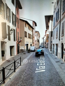 Appartamento in Affitto in Via Elia Capriolo a Brescia