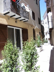 Appartamento in Affitto in Via Giacomo Matteotti 46 a Caltanissetta