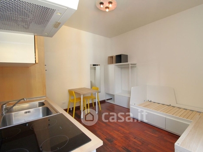 Appartamento in Affitto in Via Giulio Romano 15 a Milano
