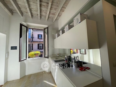 Appartamento in Affitto in Via Lomellina 5 a Milano