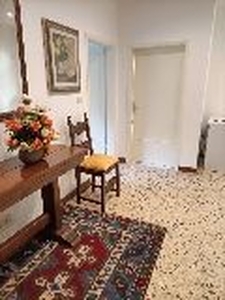 Appartamento in Affitto in Via MERCATI a Firenze