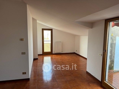 Appartamento in Affitto in Via Pinerolo 60 a Milano
