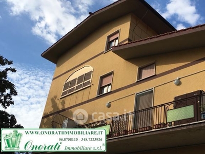 Appartamento in Affitto in Via Rosolina a Tivoli