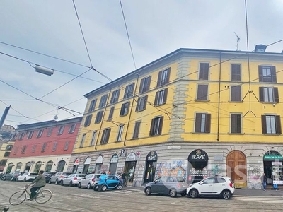 Appartamento in Affitto in Via Vigevano 1 a Milano