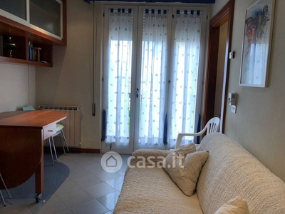 Appartamento in Affitto in Viale Cristoforo Colombo 370 a Camaiore
