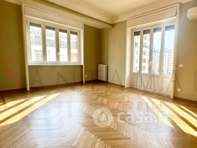 Appartamento in Affitto in Viale Tunisia a Milano