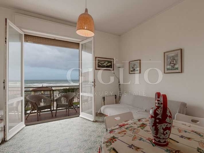 Appartamento in Vendita ad Camaiore - 620000 Euro