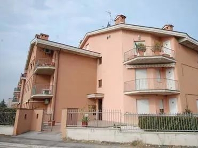 Appartamento in Vendita in Via Ivo Pannaggi a Macerata