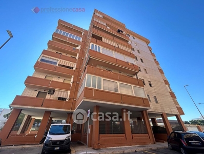 Appartamento in Vendita in Via Silvestro Sasso a Bari