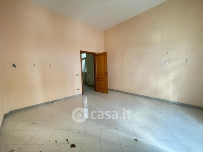 Appartamento in Vendita in Via Torrione 133 a Salerno