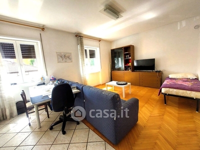 Appartamento in Vendita in Via Venezia a Trento