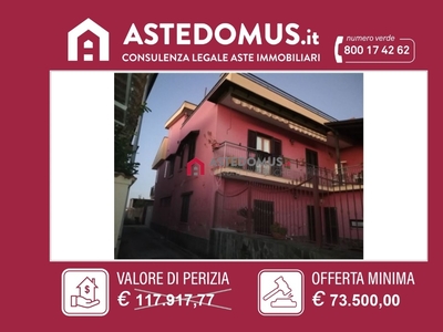 Appartamento in Via Capri, Villa di Briano, 7 locali, 2 bagni, 106 m²