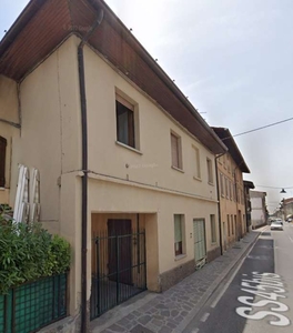Appartamento in Via Gramsci, Bagnolo Mella, 6 locali, 94 m² in vendita