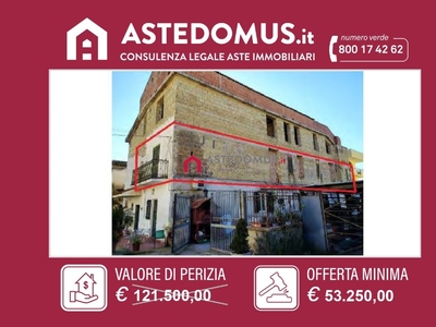 Appartamento in Via Nazionale Appia, Casapulla, 5 locali, 2 bagni