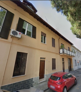 Appartamento in Via Piave 13, Lissone, 6 locali, 1 bagno, arredato