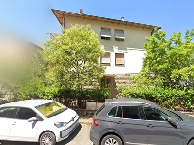 Appartamento in Via Piave 2, Certaldo, 8 locali, 3 bagni, 327 m²