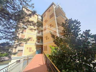 Appartamento in Via Principe di Piemonte, Campobasso, 5 locali, 130 m²