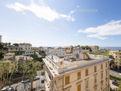 Appartamento vista mare, Genova albaro