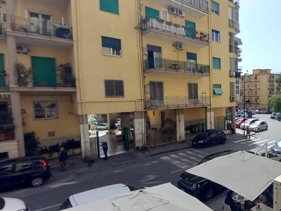 Bilocale in affitto a Napoli