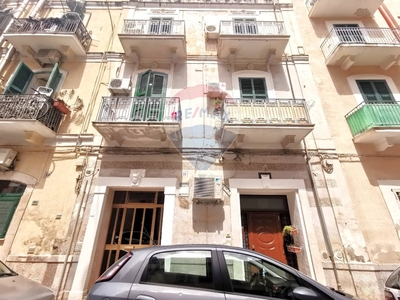 Bilocale in Via Mario Rossani, Bari, 1 bagno, 35 m², 1° piano