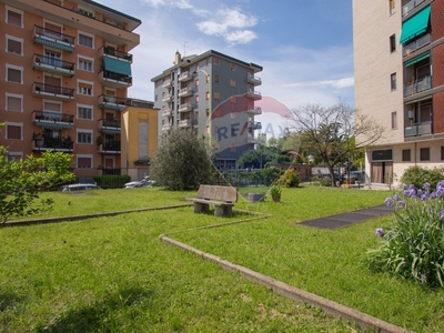 Bilocale in Via Privata Mulino, Buccinasco, 1 bagno, 78 m², 8° piano