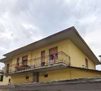 Casa Bi/Trifamiliare in Vendita in a Ravenna