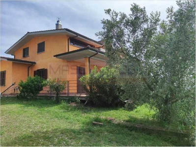 Casa Bifamiliare in Affitto ad Fiano Romano - 800 Euro
