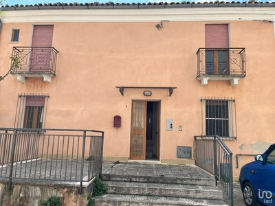 Casa di paese 12 locali di 420 m² in Castiglione a Casauria
