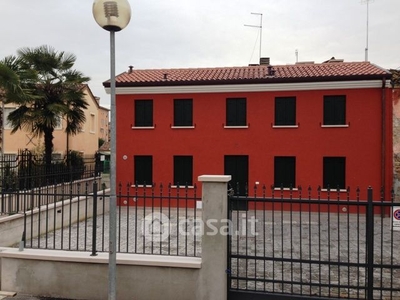 Casa indipendente in Affitto in Piazza G. Marconi a Stra
