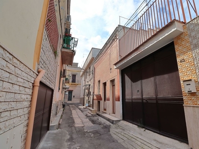 Casa indipendente in Della Croce, Bari, 2 locali, 1 bagno, 60 m²