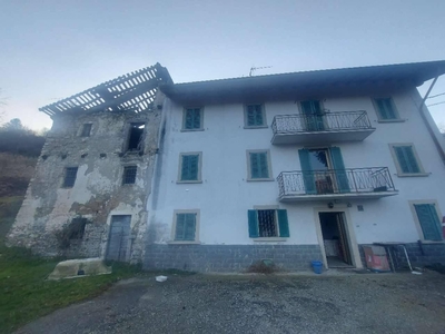 Casa indipendente in vendita a Albino