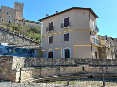 Casa indipendente in vendita a Castel Del Monte