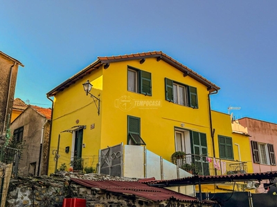 Casa indipendente in vendita a Chiusanico