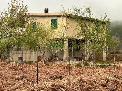 Casa indipendente in vendita a Reggio Calabria