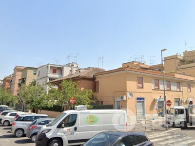 Casa indipendente in Vendita in Viale IV Novembre a Treviso
