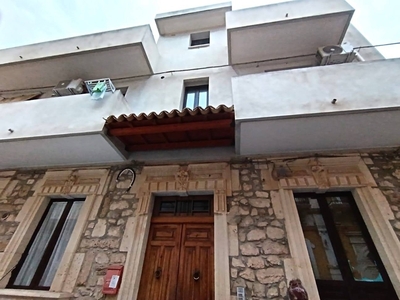 Casa indipendente in Via tolstoi, Avola, 6 locali, 2 bagni, 255 m²