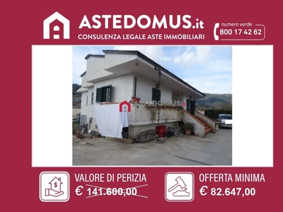 Casa indipendente in Vico Valle, Carinola, 7 locali, 2 bagni, 133 m²