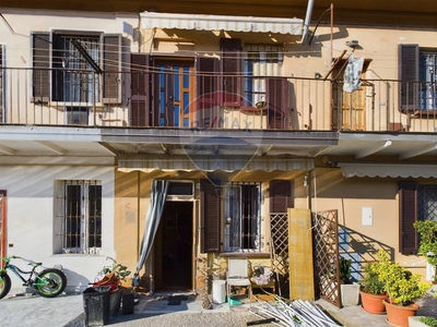 Casa semindipendente in Via Baldo Degli Ubaldi, Pavia, 3 locali, 94 m²