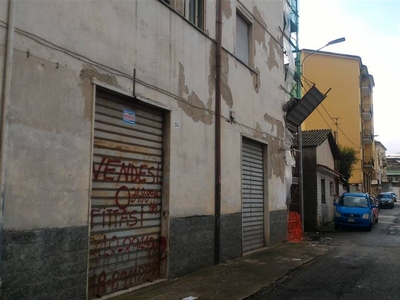 Immobile Commerciale in vendita a Cosenza - Zona: Via Popilia