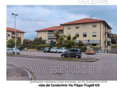 Mansarda in Via filugelli, Prato, 5 locali, 1 bagno, garage, 90 m²