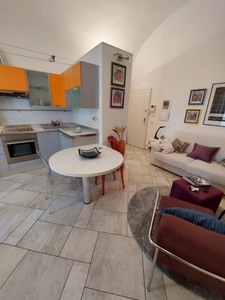 Monolocale a Pisa, 1 bagno, arredato, 40 m², 1° piano, ascensore