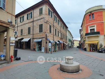 Negozio/Locale commerciale in Affitto in a Santarcangelo di Romagna