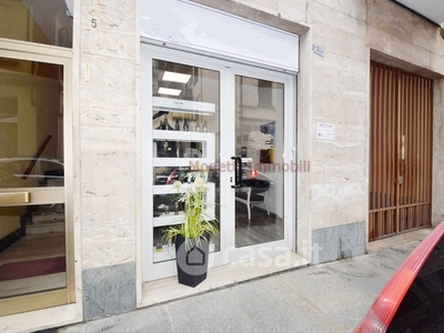 Negozio/Locale commerciale in Affitto in Via Montegrappa 5 /A a Pinerolo