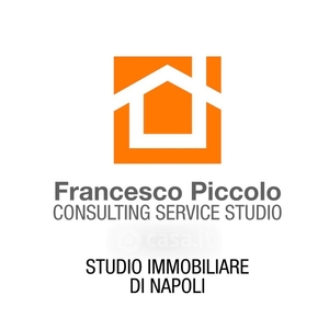 Negozio/Locale commerciale in Affitto in Via Nuova Poggioreale 57 a Napoli