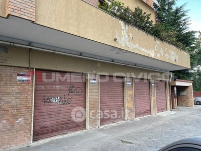 Negozio/Locale commerciale in Vendita in Via Padre Agostino Castrillo 29 a Foggia